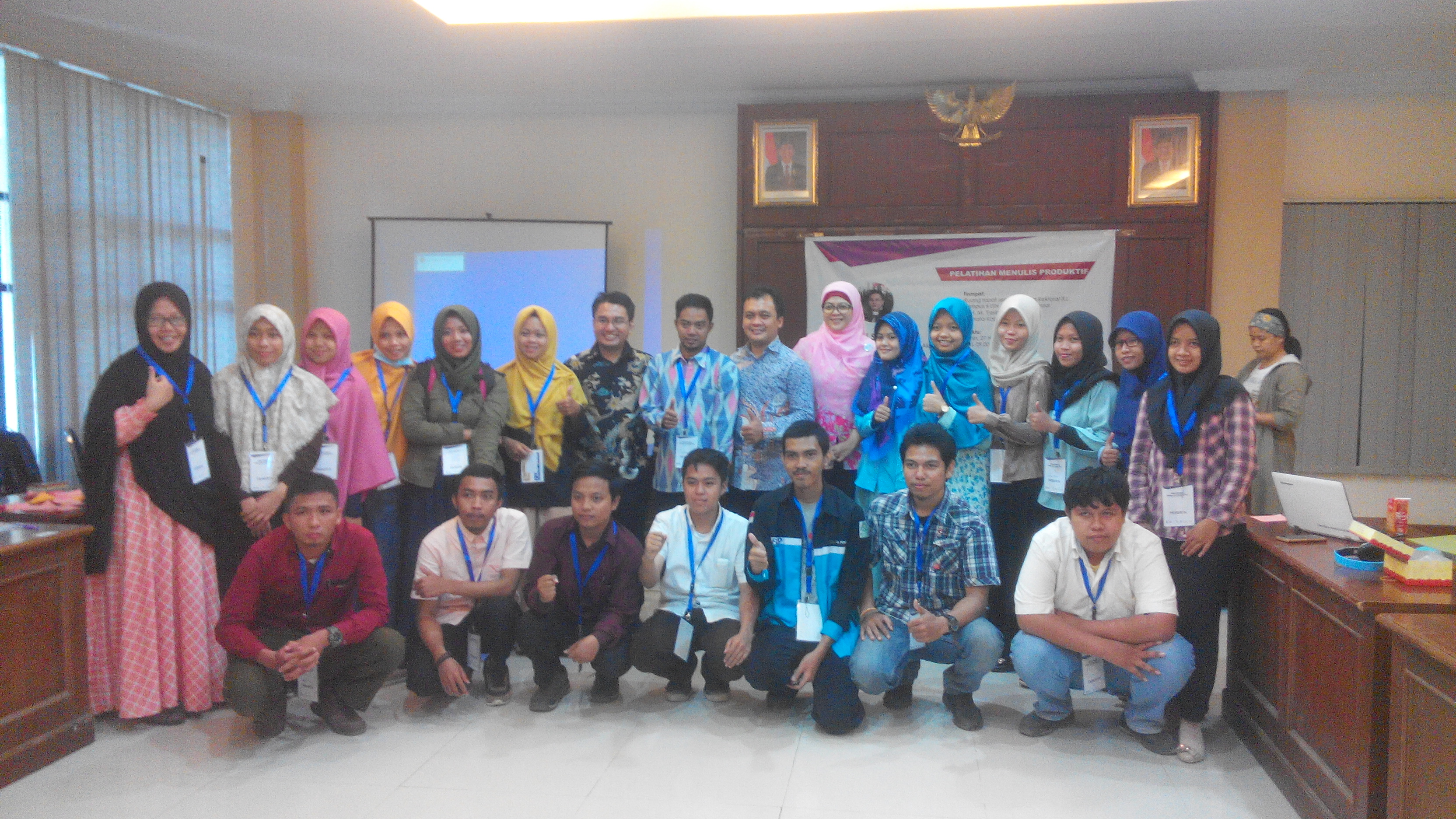 Gambar UKM LIMA Kerjasama UKM Seni Budaya eSA Gelar Pelatihan Menulis Produktif